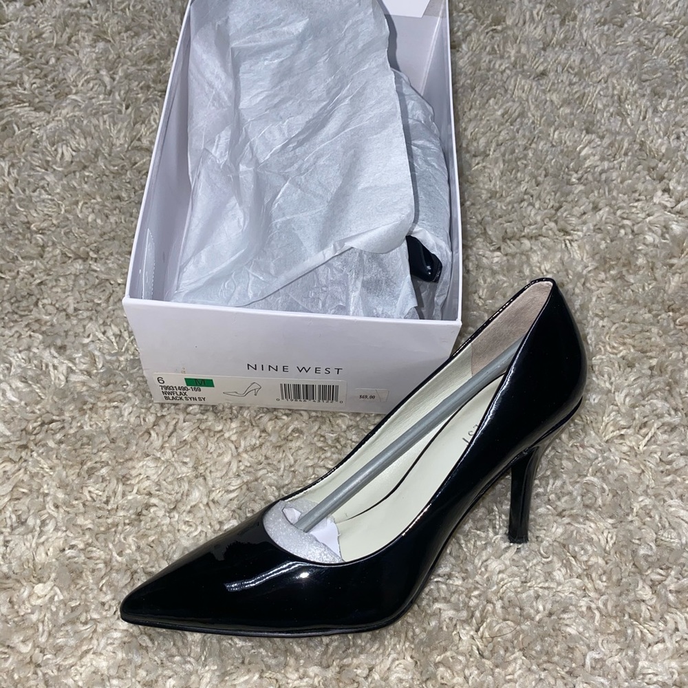 FALL SALE Women’s Black Nine West Flax Heels